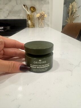 Origins Mega-Mushroom Overnight Recovery Cream - Olive Green